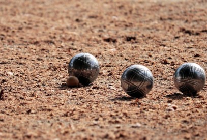 terrains de petanque camping le lyzeron